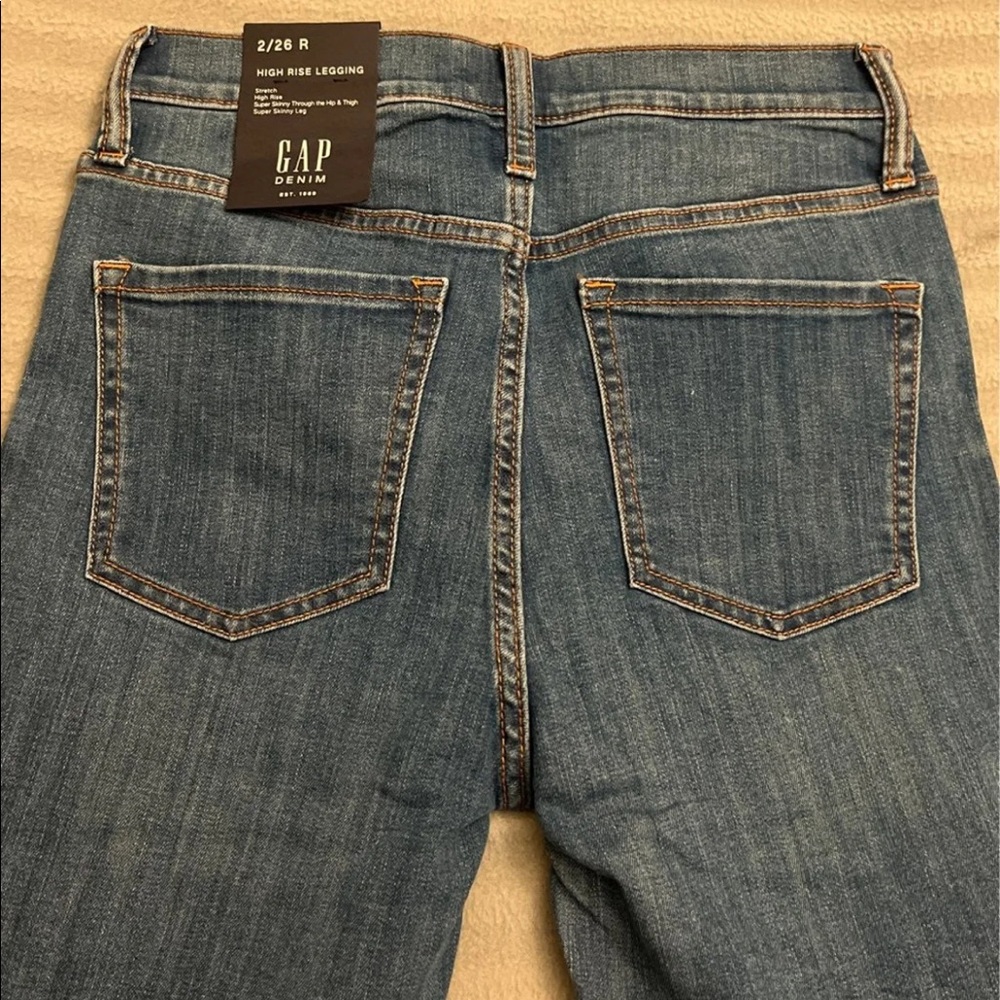 High Rise Jeans - Picture 5 of 6